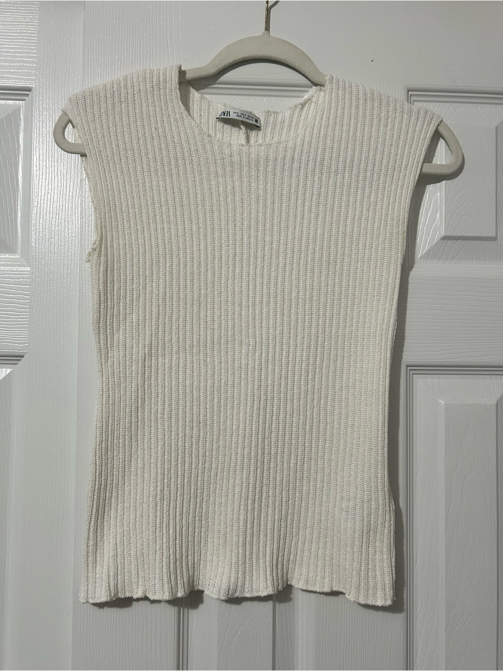 Zara Sleeveless Ribbed Knit Shell Top
